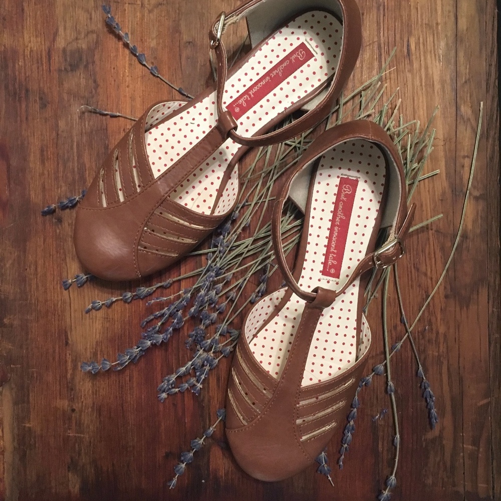 ModCloth Brown Vintage Inspired Flats